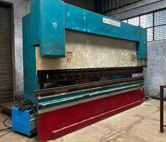 SHEARING MACHINE